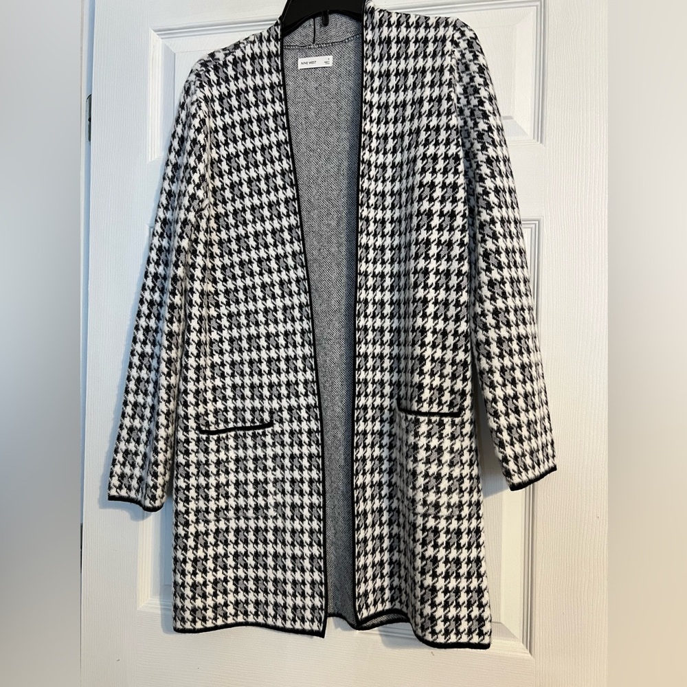 Black & White sweater